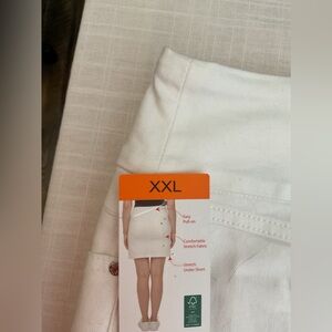 S.C. & Co. Stretch Denim Skort in XXL